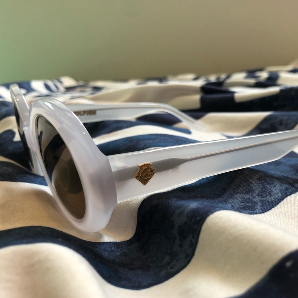 Pink dolphin sprit shades